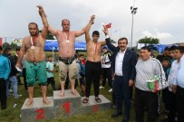 KARAKUCAK GÜREŞLERİ - Salbaş'ta Başpehlivan Ali İhsan Arınç Oldu