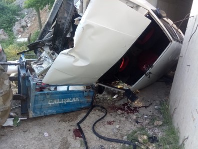 Balıkesir'de Trafik Kazası Açıklaması 8 Yaralı