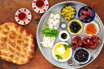 SAHUR - Diyetisyen Tulay Açıklaması 'İftar İle Sahur Arasında Hafif Ara Öğün Yapın'