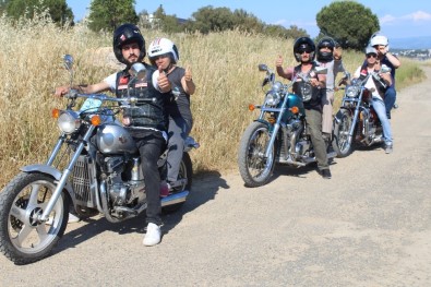 Engelli Gençler Motosiklete Bindi