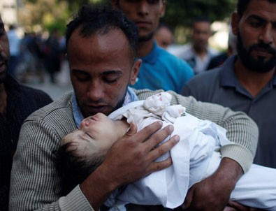 Gazze'de Filistinli bir bebek şehit oldu