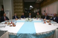 BAYBURT ÜNİVERSİTESİ REKTÖRÜ - Vali Pehlivan Bayburtspor'un Yemeğine Katıldı