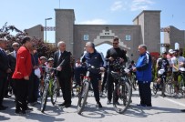 YıLMAZ ŞIMŞEK - Vali Ve Belediye Başkanı 15 Kilometre Bisiklet Sürdü