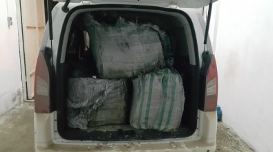 Erciş'te 6 Bin 770 Paket Kaçak Sigara Ele Geçirildi