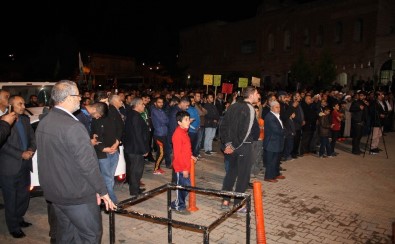 Mardin'de Vatandaşlar Teravih Namazını Kılıp Kudüs İçin Dua Etti