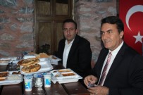 YILDIRIM BAYEZİD - Osmangazi'den 600 Yıllık Tarihi Mekanda İftar