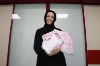 EVLİYA ÇELEBİ - Parmak Bebek Hatice Büşra 105 Günün Ardından Yaşama Tutundu