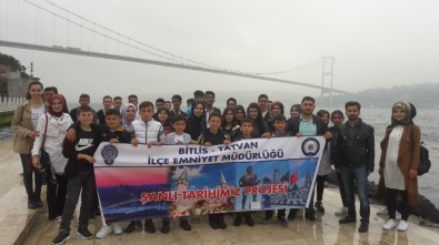 Tatvan Emniyet Müdürlüğü 40 Öğrenciyi Geziye Gönderdi