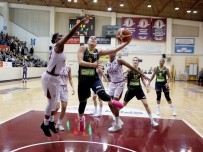 BIRSEL VARDARLı - Yakın Doğu Üniversitesi Seriyi Eşitledi