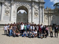 DOLMABAHÇE SARAYı - Yozgat Çözüm Koleji Öğrencileri İstanbul'u Gezdi