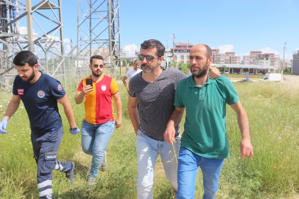 Eşi için direğe çıktı