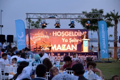 Aliağa'da İlk İftar Yapıldı