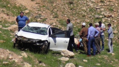 Gercüş'te Otomobil Takla Attı Açıklaması 1'İ Ağır 2 Yaralı