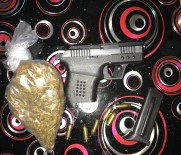 RUHSATSIZ SİLAH - Özel Harekat Destekli Narkotik Operasyonunda 5 Gözaltı