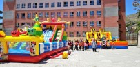 ŞİŞME OYUN PARKI - Hakkari'deki Okul Bahçeleri Şenlendi