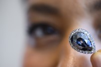 İSPANYA KRALı - Mavi Elmas 6,7 Milyon Dolara Satıldı