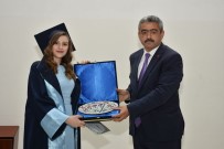 MEHMET ERDEMIR - Okul Birincisi Diplomasını Başkan Alıcık'tan Aldı