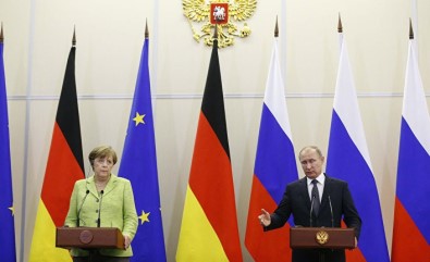 Putin Ve Merkel'den Ortak Basın Toplantısı