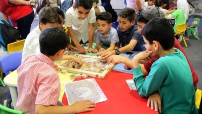 Suriyeli Çocuklar Hatay Arkeoloji Müzesi'ni Gezdi