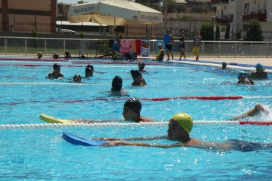 Toroslar'da Yüzme Kurslarının Kayıtları, 21 Mayıs'ta Başlıyor