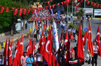 19 Mayıs Balıkesir'de Çeşitli Etkinliklerle Kutlandı
