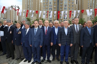 Ataşehir'de 19 Mayıs Resmi Törenle Kutlandı