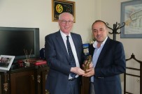 KAZıM KURT - Başkan Kurt Nakliyecilerin Sorunlarını Dinledi