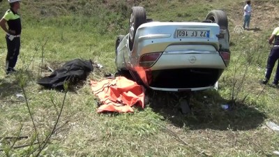 Diyarbakır'da Trafik Kazası Açıklaması 2 Ölü, 3 Yaralı