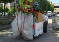 EKMEK TEKNESI - Ekmek Teknesini Türk Bayrağı İle Donattı