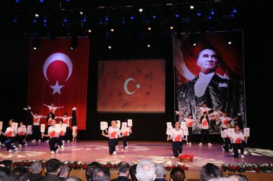 İstanbul'da 19 Mayıs Atatürk'ü Anma, Gençlik Ve Spor Bayramı Kutlandı