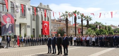 İzmir'de Coşkulu 19 Mayıs