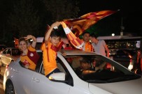 KIZILAY MEYDANI - Kızılay'da Galatasaraylı Taraftarların Şampiyonluk Coşkusu