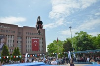 AKROBASİ GÖSTERİSİ - Samsun'da Coşkulu 19 Mayıs Kutlaması