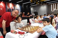 SATRANÇ FEDERASYONU - Satranç Turnuvasında İlk Hamle Başkan Böcek'ten