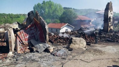 GÜNCELLEME - Kastamonu'da 7 Ev Yandı