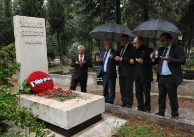 Kamil Şerbetçi Mezarı Başında Anıldı