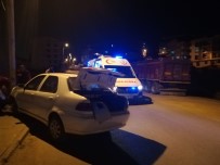 FARABI - Kontrolden Çıkan Otomobil Elektrik Direğine Çarptı Açıklaması 2 Yaralı