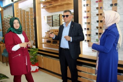 Nisa Cömert Açıklaması Ucuza Alınan Güneş Gözlükleri Göze Zarar Veriyor