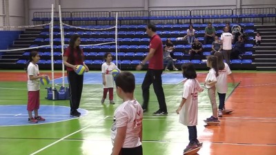 Fabrika Voleybol'un 26. Okulu Gaziantep'te Açıldı