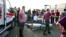 BENGÜ - Manisa'da Trafik Kazası Açıklaması 1 Ölü, 3 Yaralı