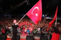 BURHANETTIN KOCAMAZ - Mersin'de Ferhat Göçer Konseri