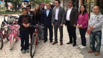 Kaymakam Korkmaz'dan Engelli Öğrencilere Bisiklet Hediyesi Haberi