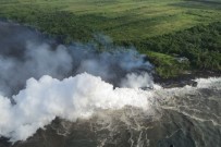 Patlayan Kilauea Yanardağı Asit Bulutları Meydana Getirdi