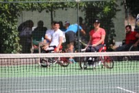 ORTAKENT YAHŞI - Teniste Engeller Kalktı
