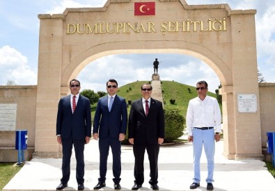 Uşak Protokolü, Dumlupınar'ı Ziyaret Etti