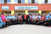 EDIP SAFDER GAYDALı - Yatılı Bölge Okulu Öğrencileri Yeni Eşofmanlarına Kavuştu