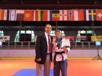 TEKVANDO - Eskişehirli Sporcu Almanya'dan Altın Madalya İle Döndü