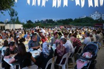 ÇEŞMELI - Geleneksel İftar Sofrası Çeşmeli'de Kuruldu