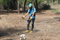 YAĞCıLAR - Manisa'da Mezarlıklarda Bayram Hazırlığı