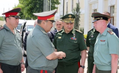 Rusya Savunma Bakanından Şoygu'dan Özbekistan'a Ziyaret